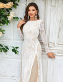 Robe de mariée à manches longues et traîne en dentelle