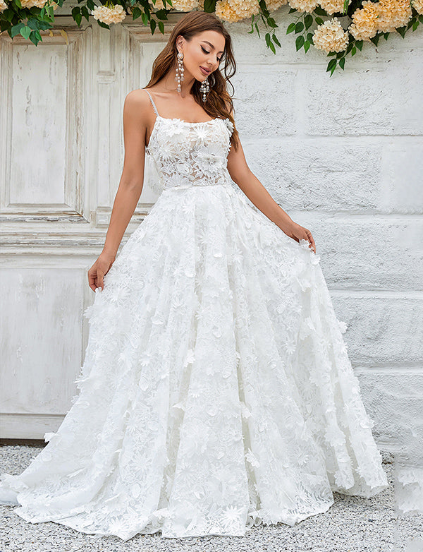 Robe de mariée à traîne en dentelle florale ivoire