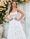 Robe de mariée à traîne en dentelle florale ivoire