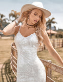 Charmante robe de mariée sirène à bretelles spaghetti en dentelle ivoire avec traîne en flèche