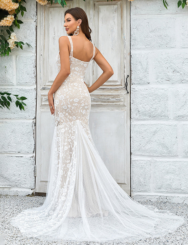 Robe de mariée sirène ivoire avec traîne et dentelle