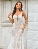 Robe de mariée sirène ivoire avec traîne et dentelle