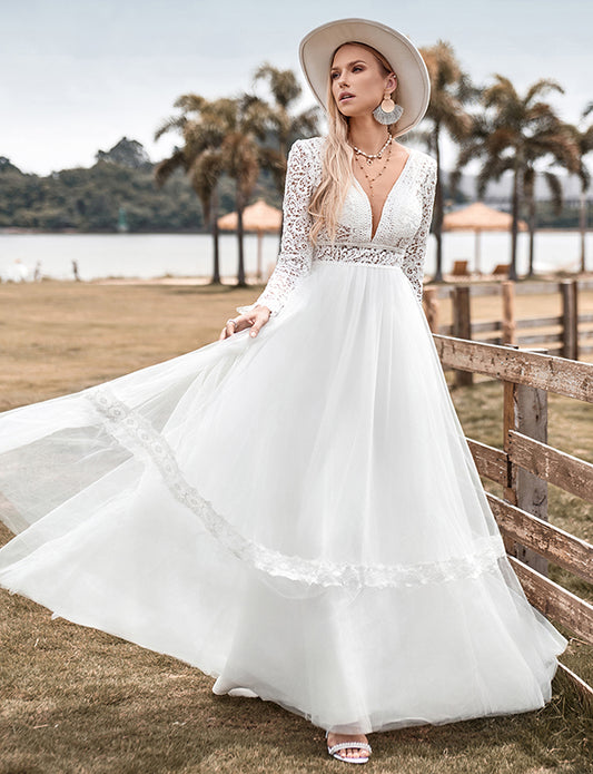 Robe de mariée Boho à manches longues et col en V profond avec dos