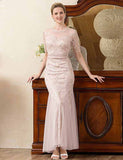 Robe de la mariée en perles gris-rose étincelant