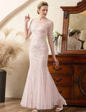 Robe de la mariée en perles gris-rose étincelant