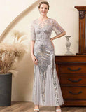 Robe de la mère de la mariée, sirène grise, perles et paillettes