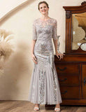 Robe de la mère de la mariée, sirène grise, perles et paillettes