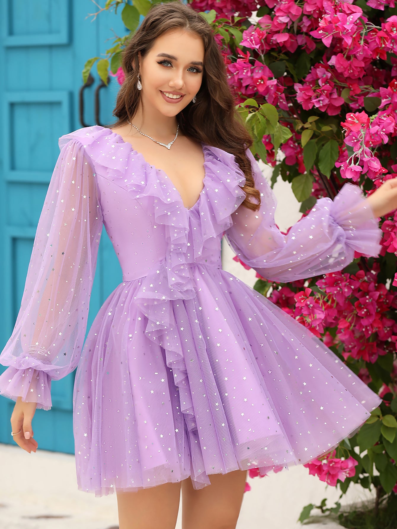 Robe de bal de fin d'année à manches longues avec étoiles en violet scintillant