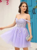 Robe courte de bal de fin d'année à bretelles corsetées