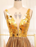 Robe de soirée longue et mirobolante en ligne A avec paillettes d'or