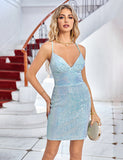 Robe de soirée moulante pailletée bleu clair avec dos lacé