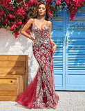 Robe Longue De Bal De Fin D'année à Bretelles étincelantes En Bourgogne Avec Bronzage