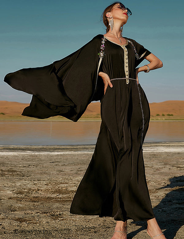 Robe Longue Cape Noire Perlée