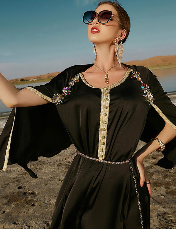 Robe Longue Cape Noire Perlée