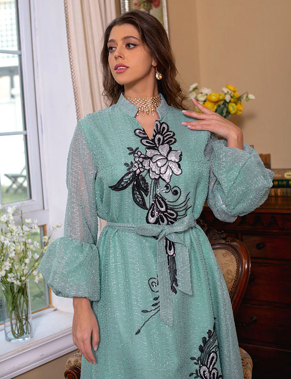 Élégante broderie vert clair Robe longue Abaya