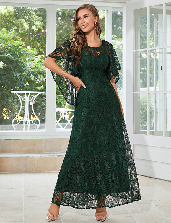 Robe en dentelle au tempérament élégant