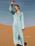 Boutons Perle Couleur solide Col V Robe Abaya