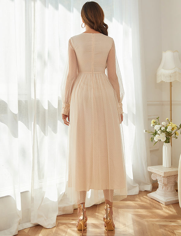 Robe de Soirée en Dentelle Douce et Élégante